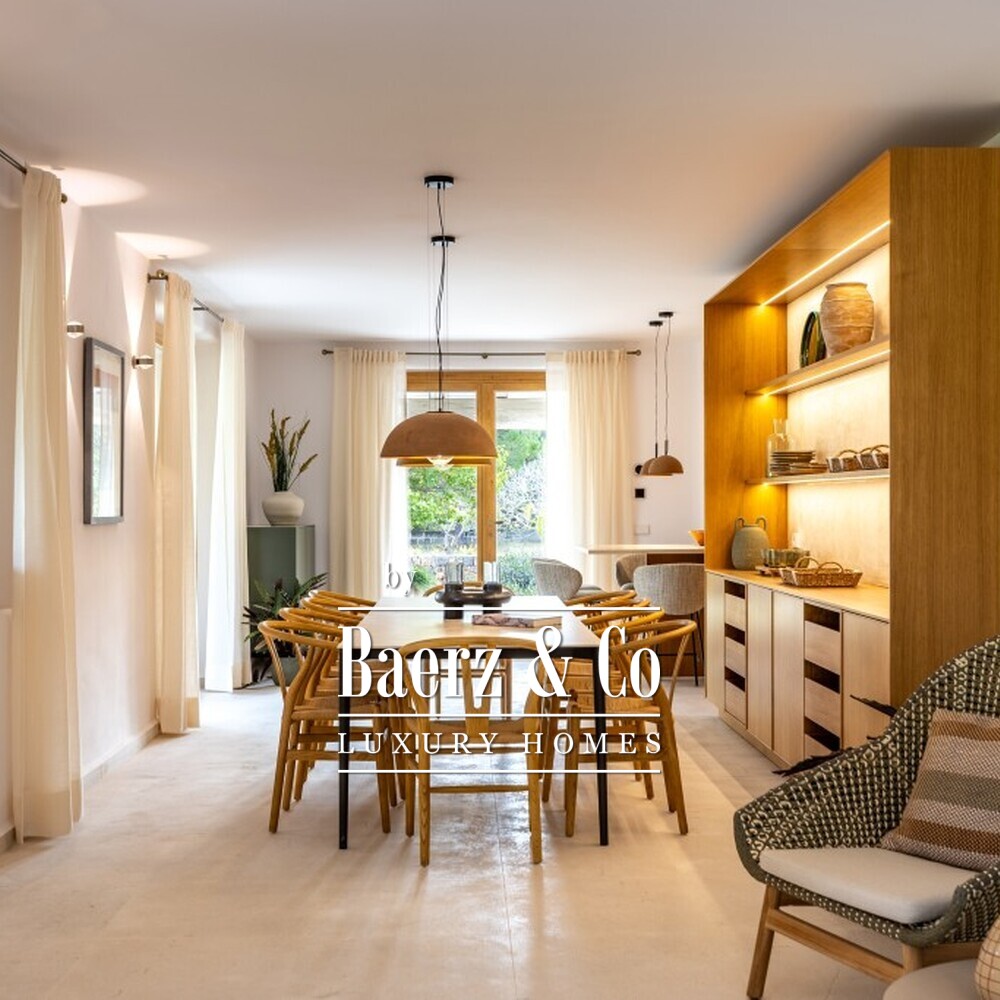 Spectacular country villa close to Pollenca image