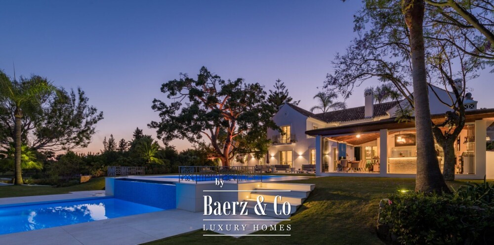 Villa - Nueva Andalucia - Marbella - Ref: 8708 image