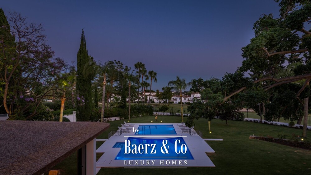 Villa - Nueva Andalucia - Marbella - Ref: 8708 image
