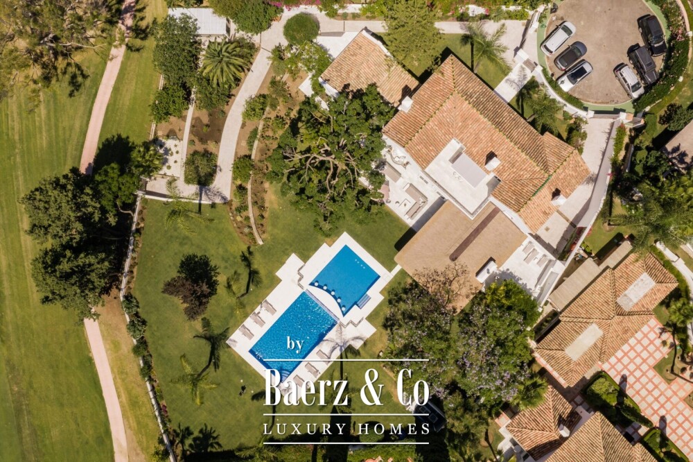 Villa - Nueva Andalucia - Marbella - Ref: 8708 image