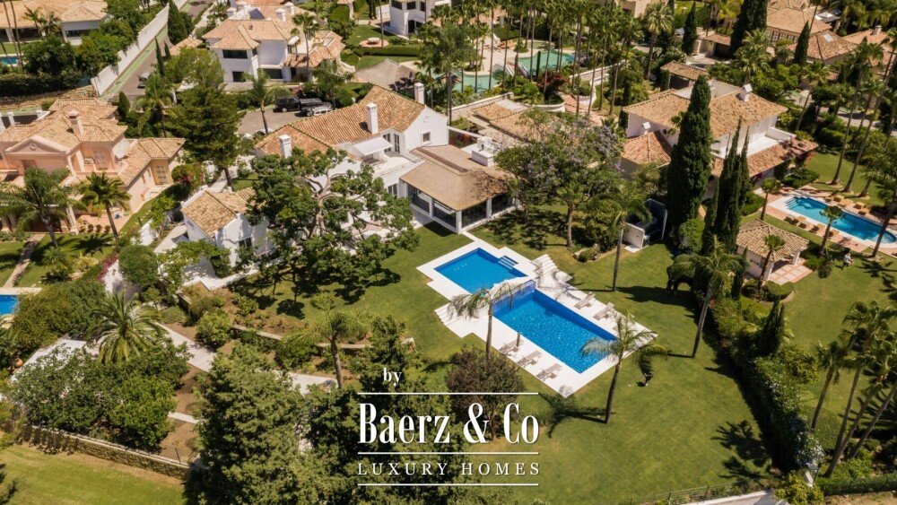 Villa - Nueva Andalucia - Marbella - Ref: 8708 image