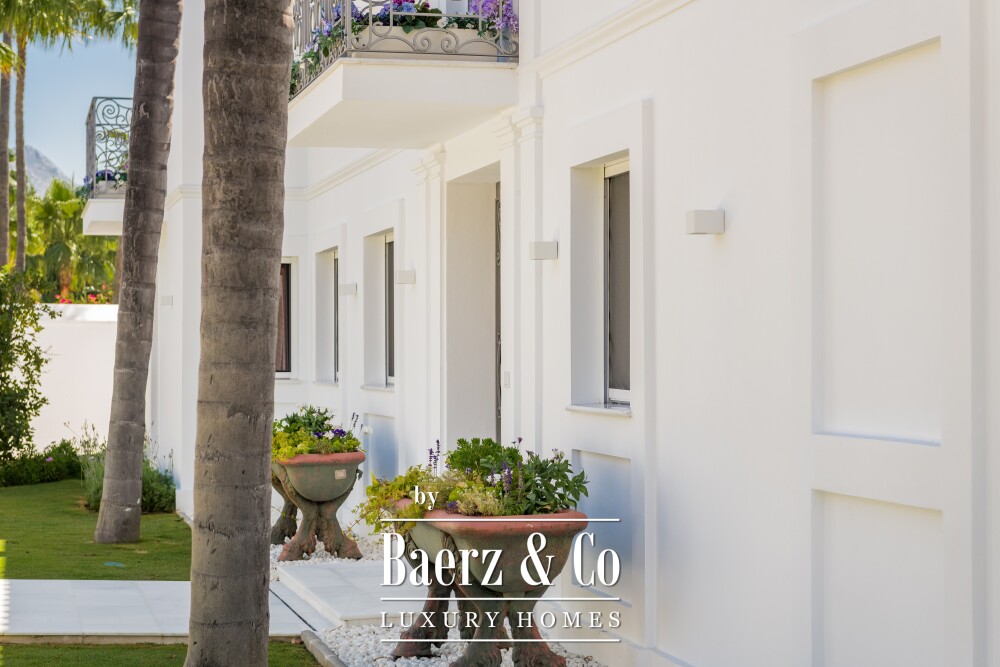 Villa - Nueva Andalucia - Marbella - Ref: 8708 image