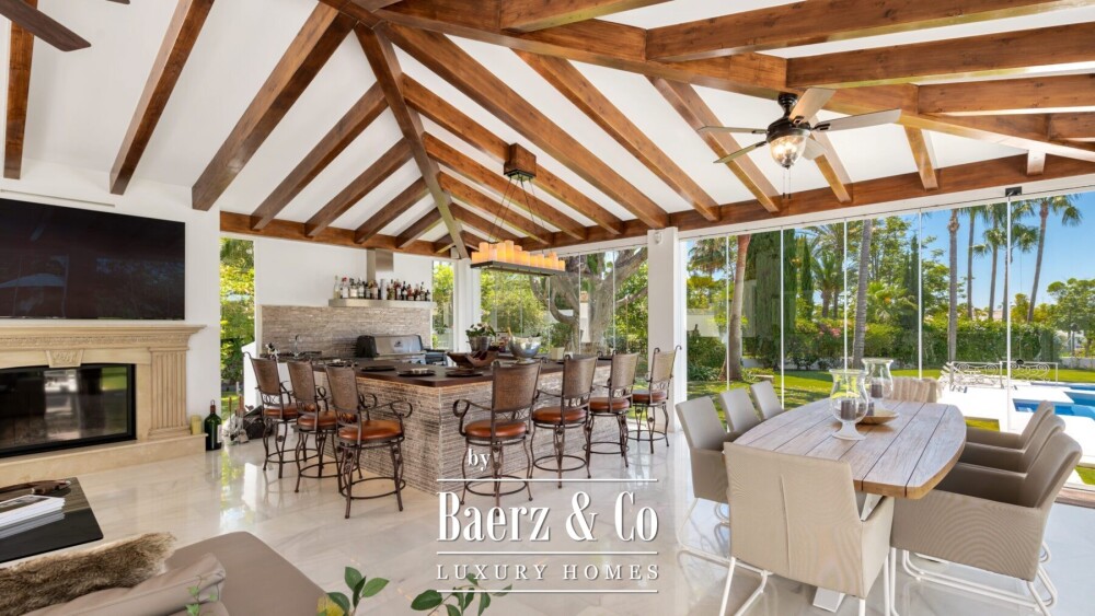 Villa - Nueva Andalucia - Marbella - Ref: 8708 image
