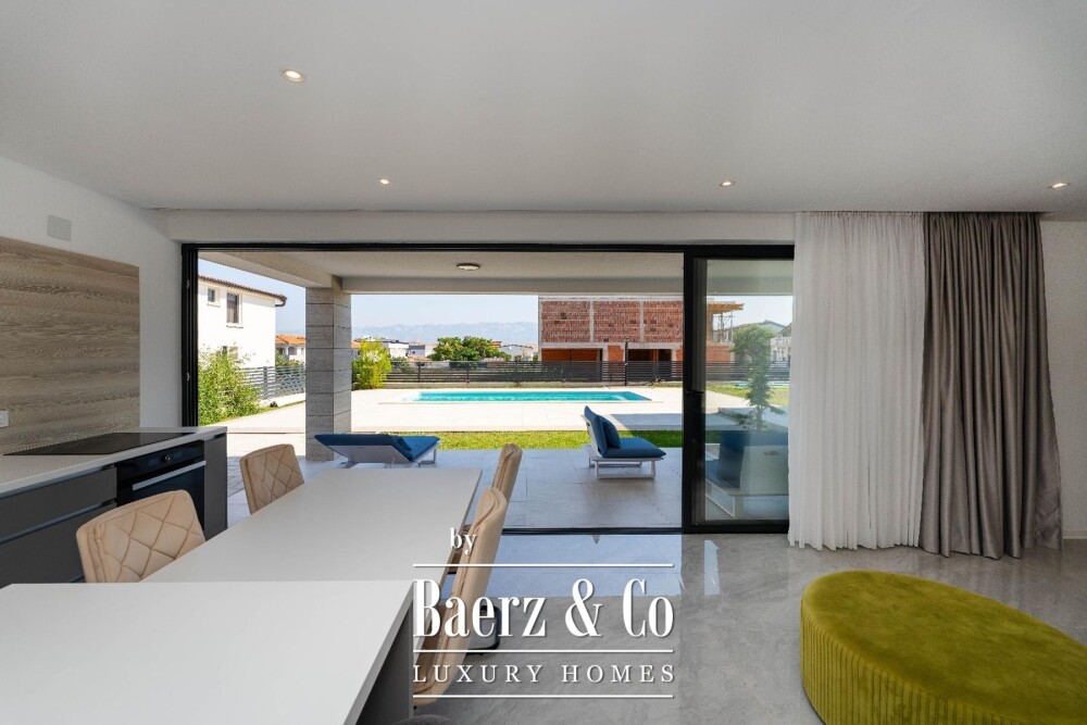 Zadar, Vir, luxury villa with six residential units, only 250m from the sea image
