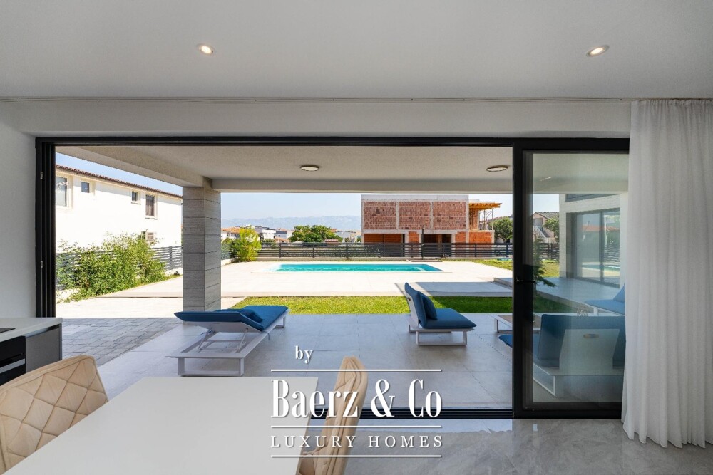 Zadar, Vir, luxury villa with six residential units, only 250m from the sea image