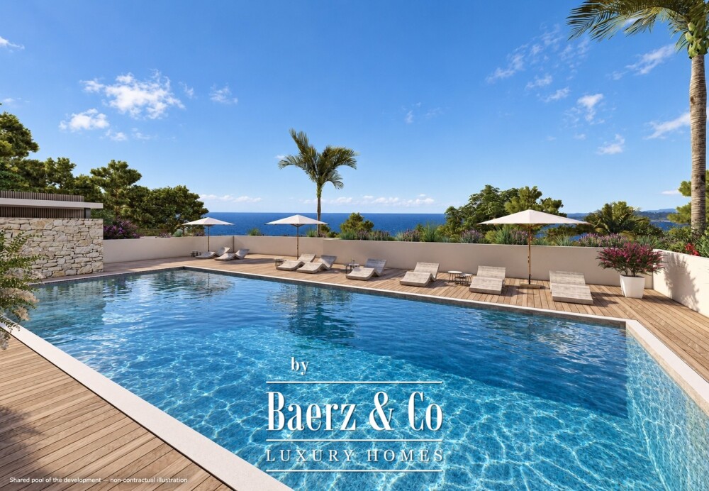 Sainte-Maxime — Dual-aspect two-bedroom apartment with two outdoor areas image