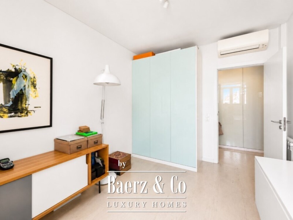 3 Bedroom Apartment with Estrela Basilica View | 138 m² | 2 Garage Spaces | Storage Room image