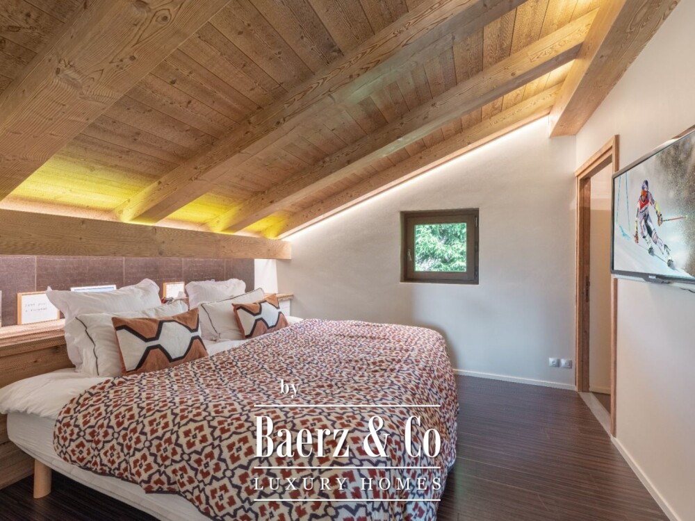 Private Estate in Demi-Quartier - Two Independent Chalets, Pool & Privacy Green Alpine Setting image