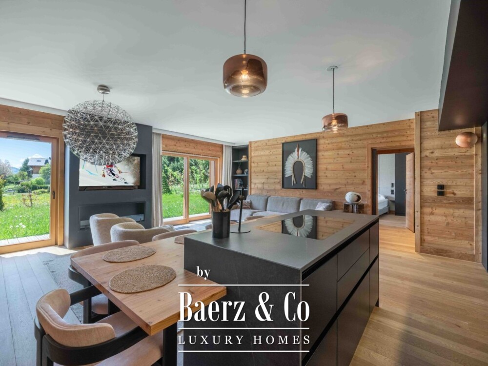 Sublime 3-bedroom apartment - Close to ski lifts and village image
