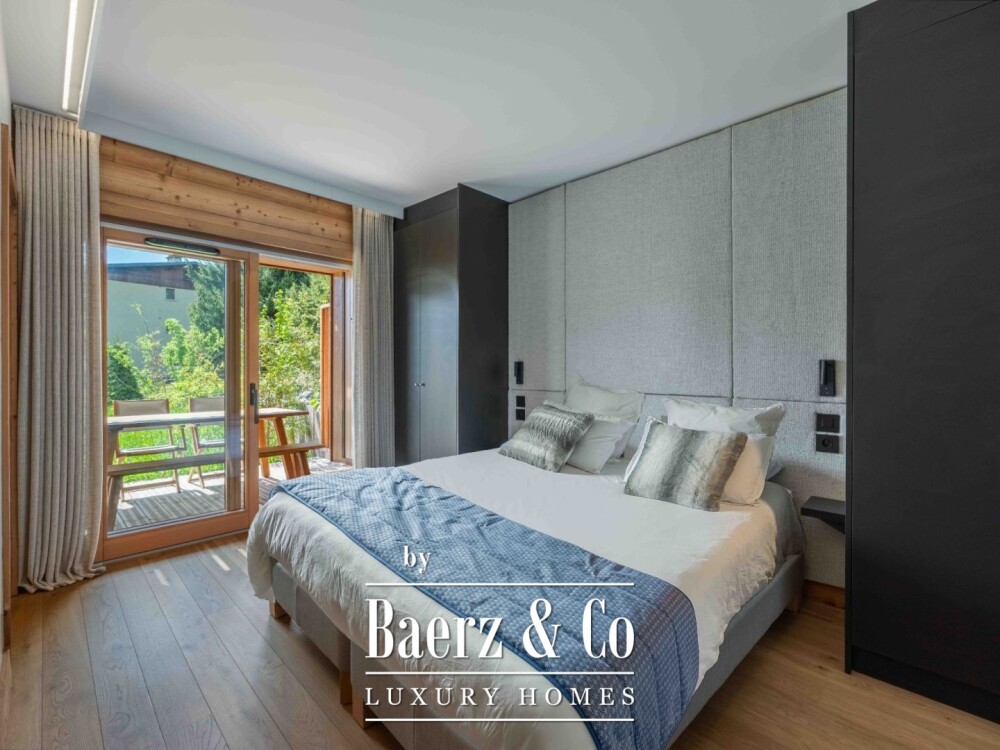 Sublime 3-bedroom apartment - Close to ski lifts and village image