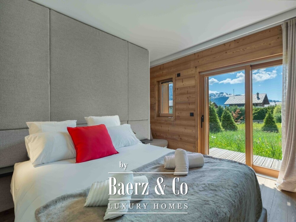Sublime 3-bedroom apartment - Close to ski lifts and village image
