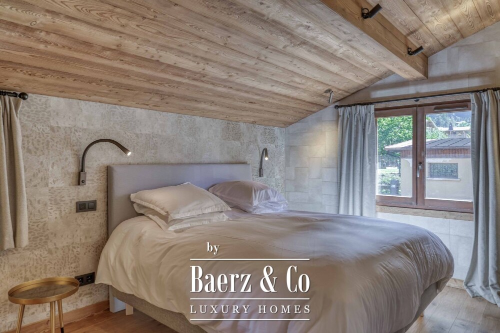 2 Apartments - Close to the village centre - Fully Renovated image