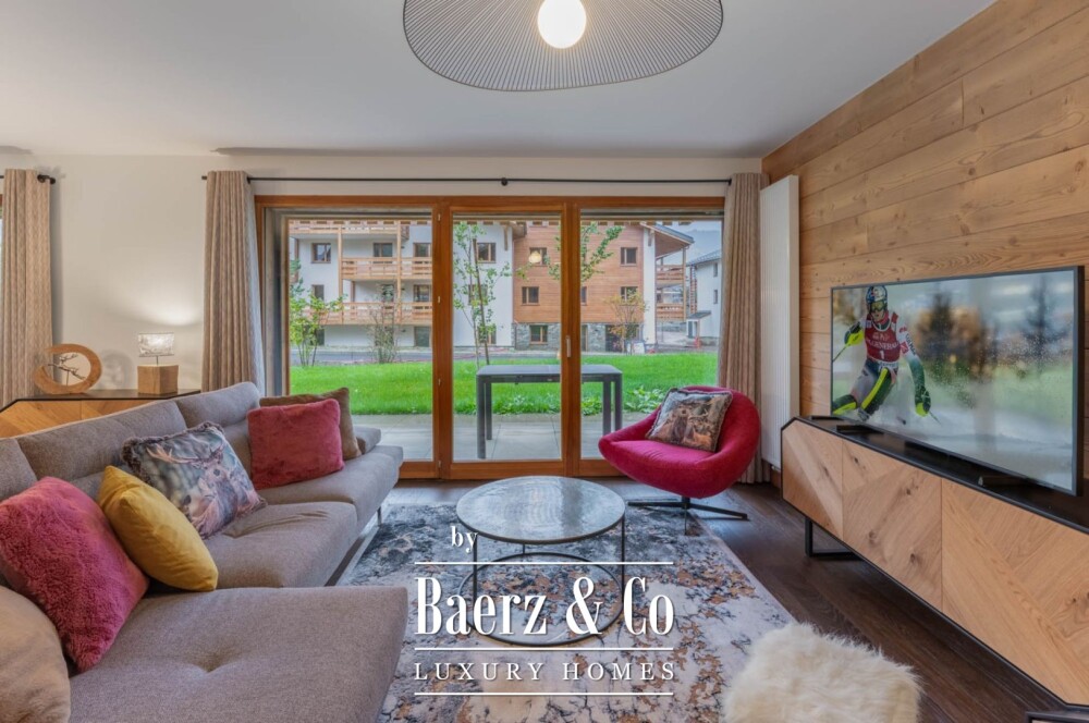 3-bedroom apartment - Close to the village image