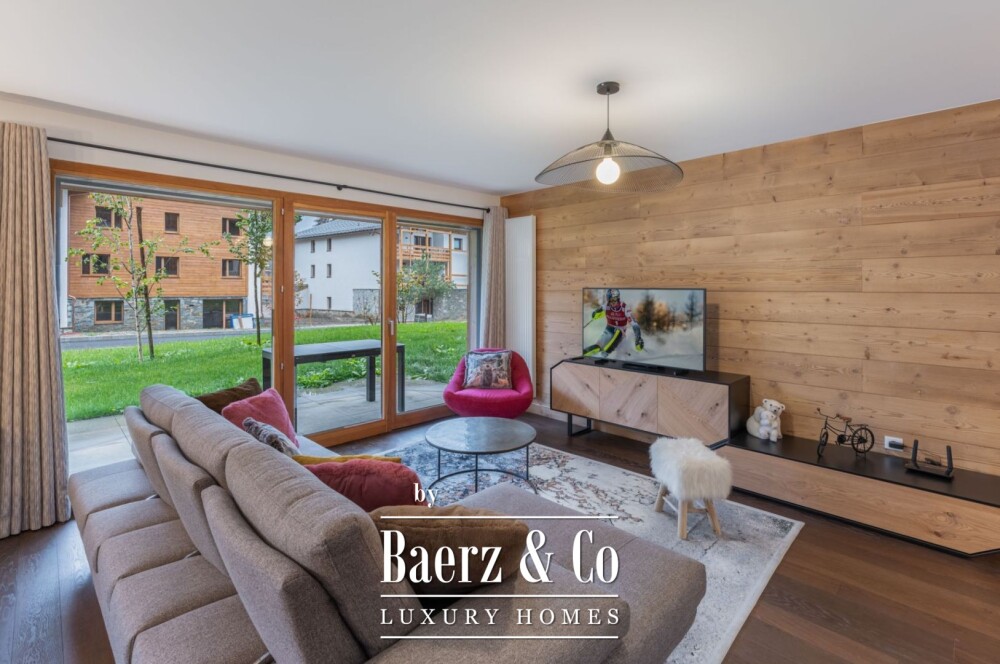 3-bedroom apartment - Close to the village image