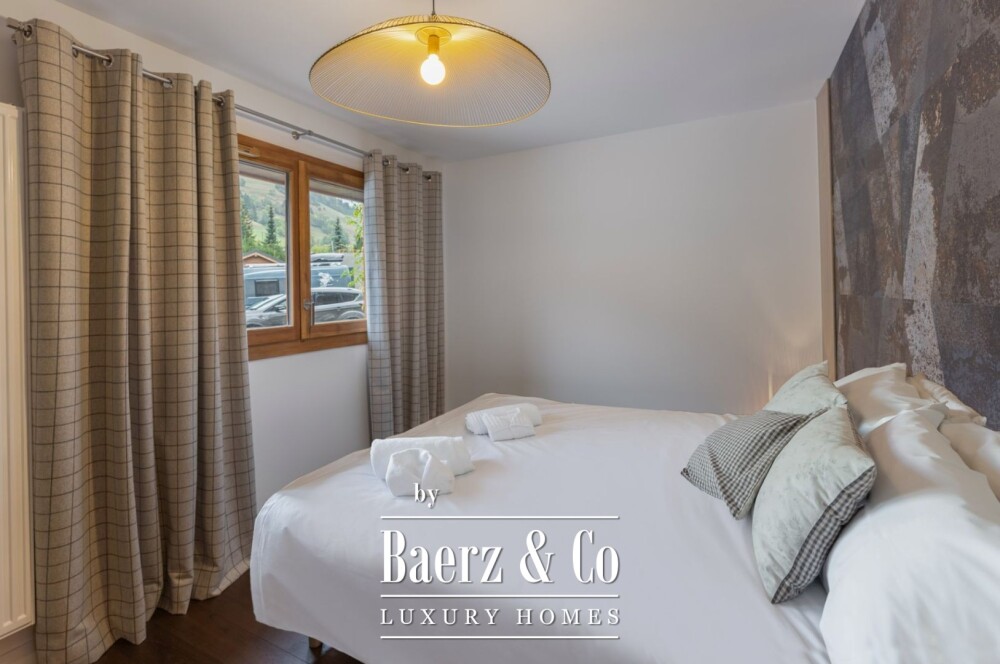 3-bedroom apartment - Close to the village image