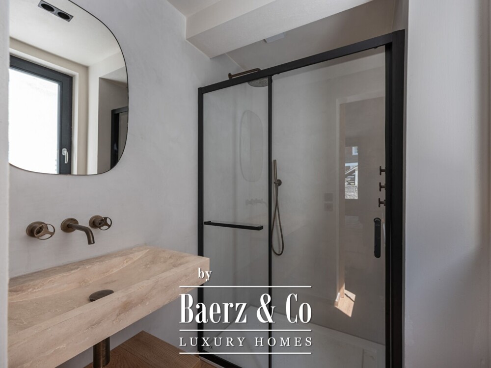 Luxury 2-bedroom apartment with 2 suites - Right in the center of Megève image