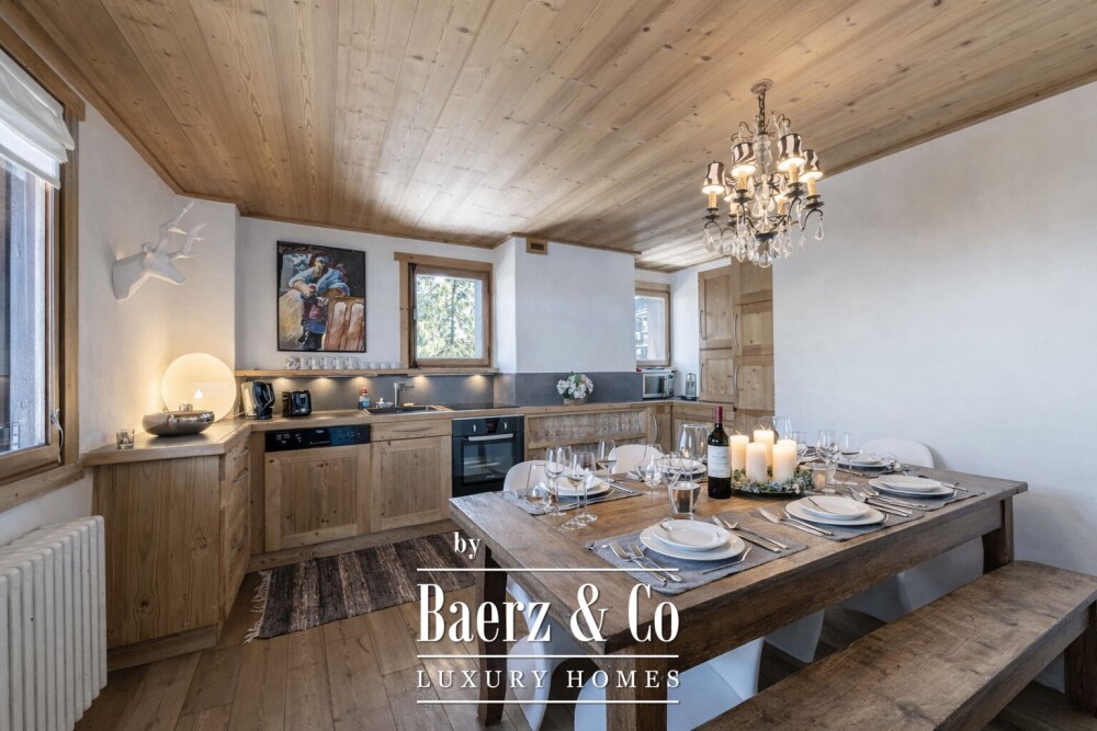 4-bedroom apartment - Top floor image