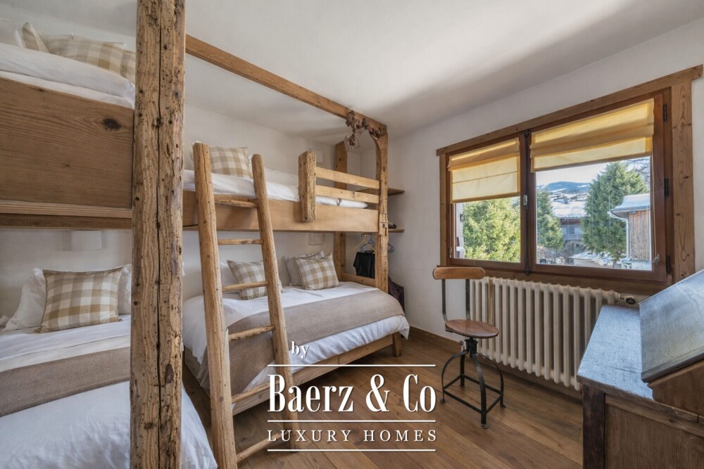 4-bedroom apartment - Top floor image