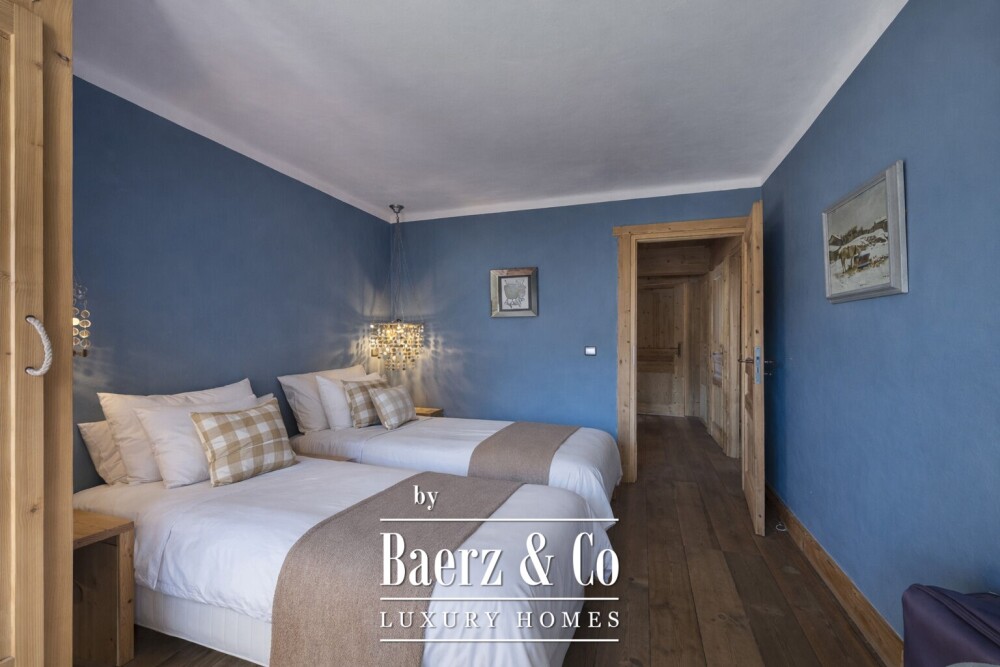 4-bedroom apartment - Top floor image