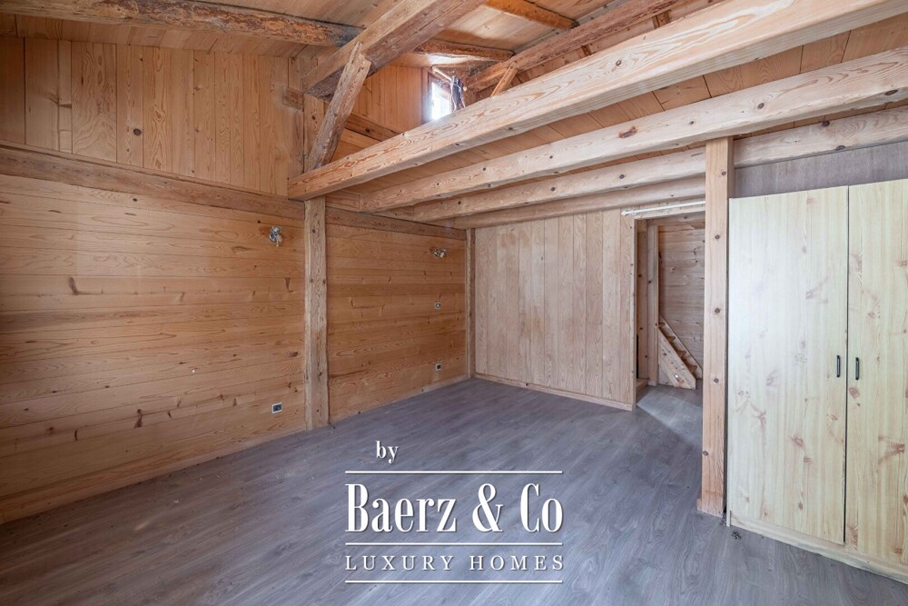 Authentic farmhouse to renovate - Prime location in Les Gets image