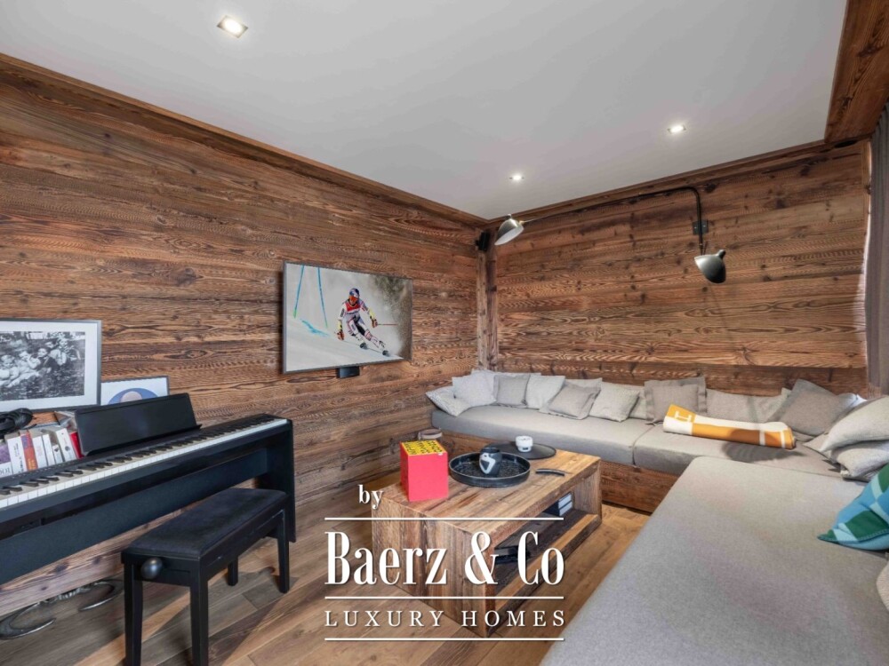 Exceptional Chalet - Six Bedrooms - Panoramic Views image