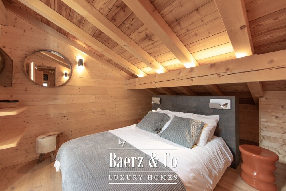Recently built 7-room chalet - Ski-in/ski-out image