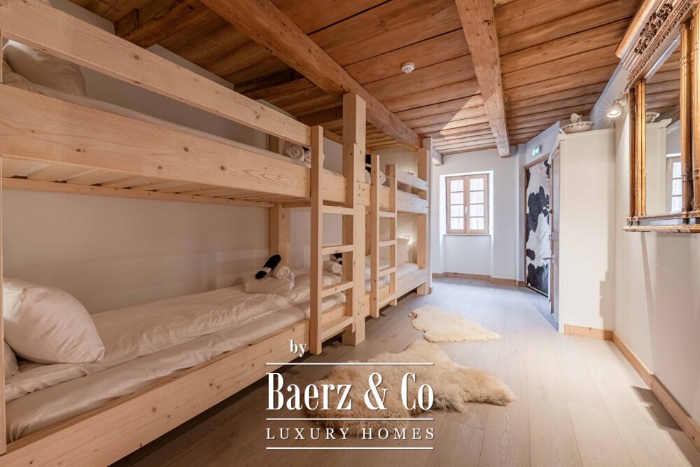 Luxury renovated semi-detached farmhouse - Close to town centre image