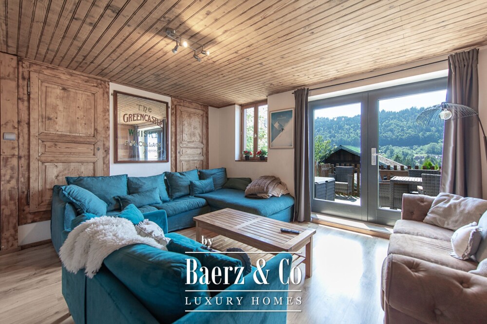 9 Bedrooms Chalet - Large Terrace with jacuzzi image