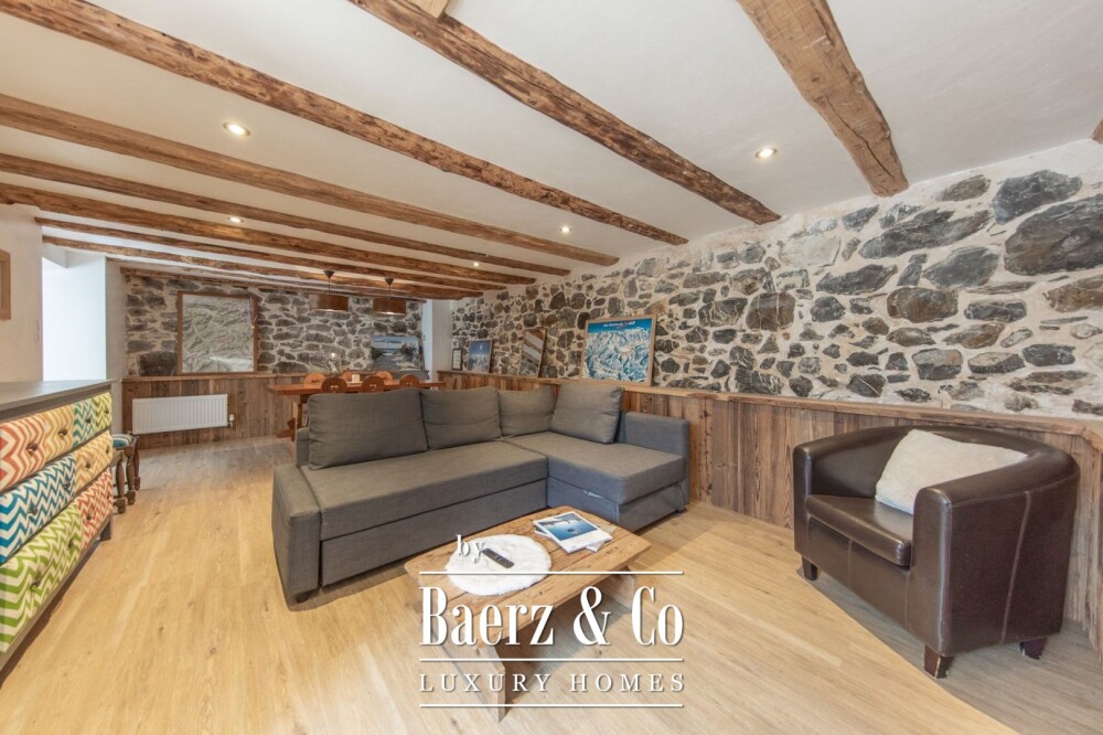 9 Bedrooms Chalet - Large Terrace with jacuzzi image