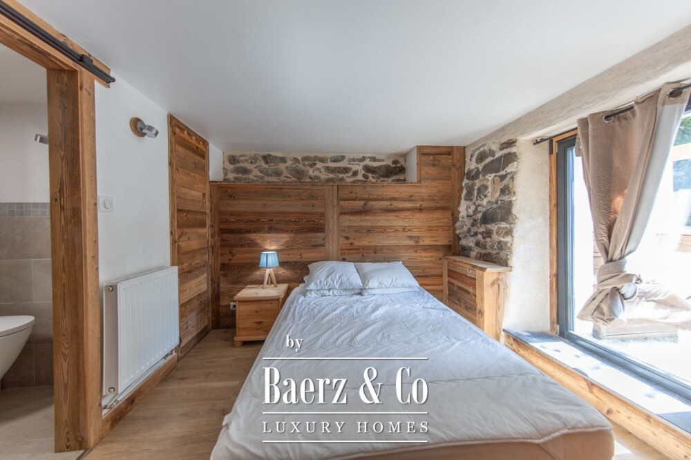 9 Bedrooms Chalet - Large Terrace with jacuzzi image