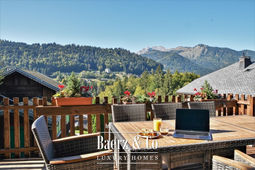 9 Bedrooms Chalet - Large Terrace with jacuzzi image