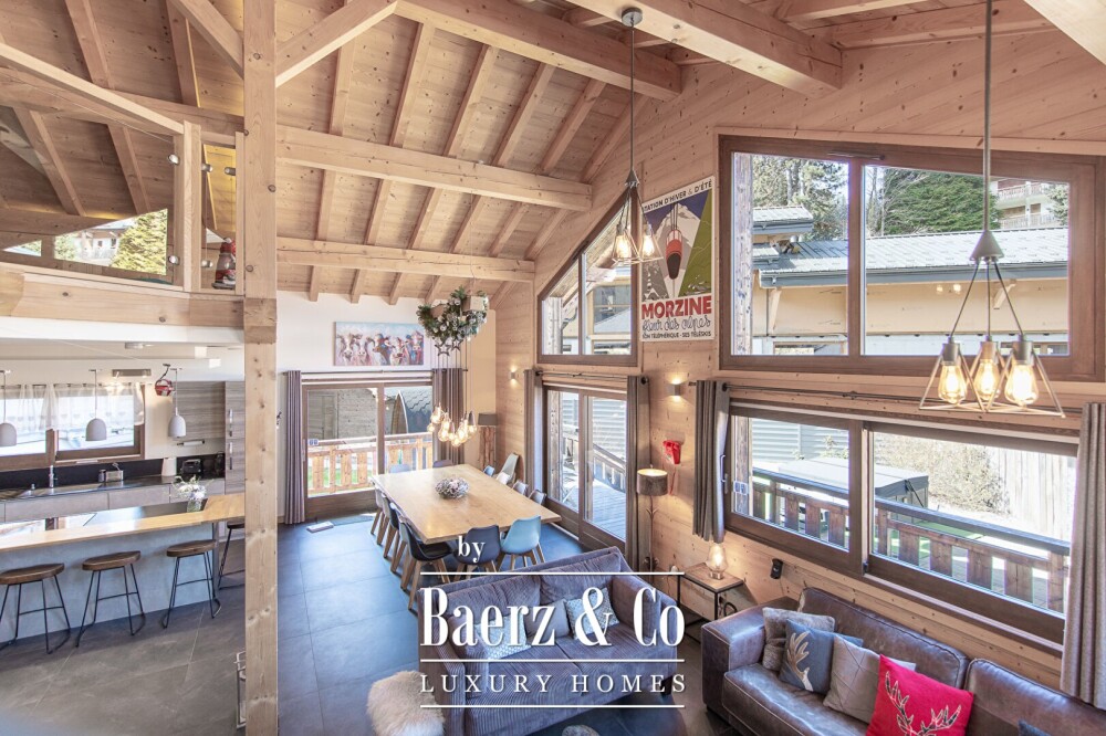 BEAUTIFUL 7 BEDROOMS CHALET - CLOSE TO THE CENTER image