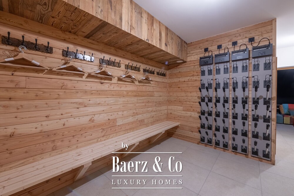 New luxury 6-bedrooms chalet - High-end services image