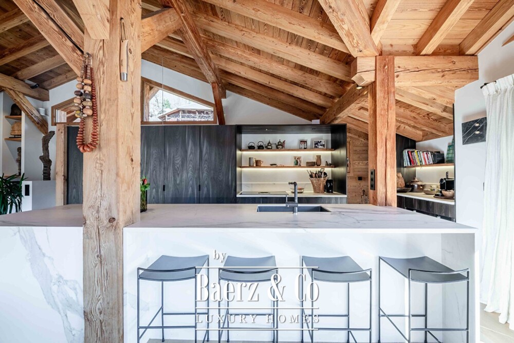 Authentic 11-room chalet - Panoramic views image