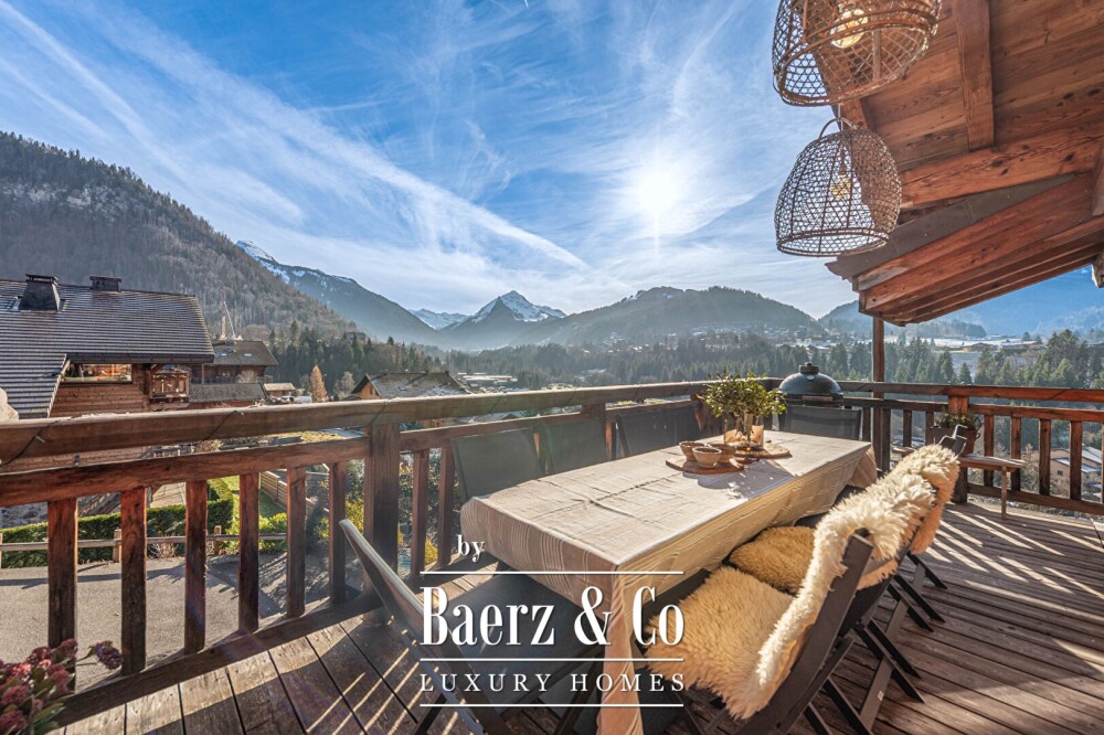 Authentic 11-room chalet - Panoramic views image