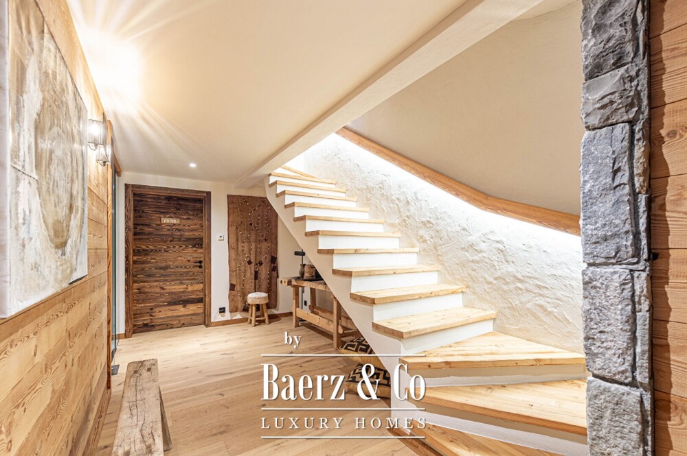 Authentic 11-room chalet - Panoramic views image