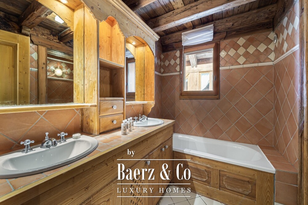 Charming Savoyard Chalet in Méribel Village image