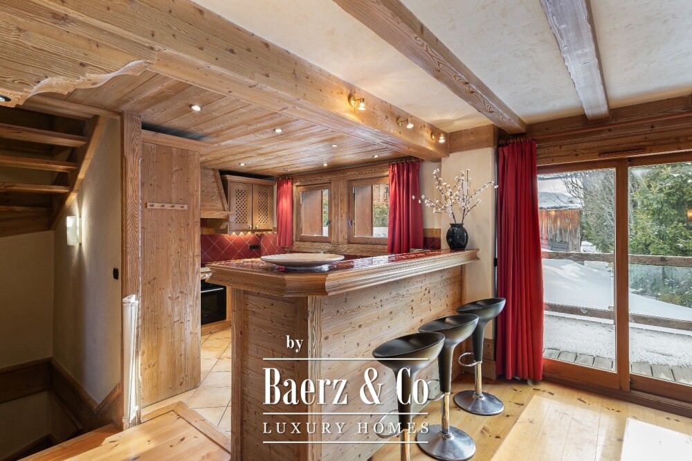 Charming Savoyard Chalet in Méribel Village image