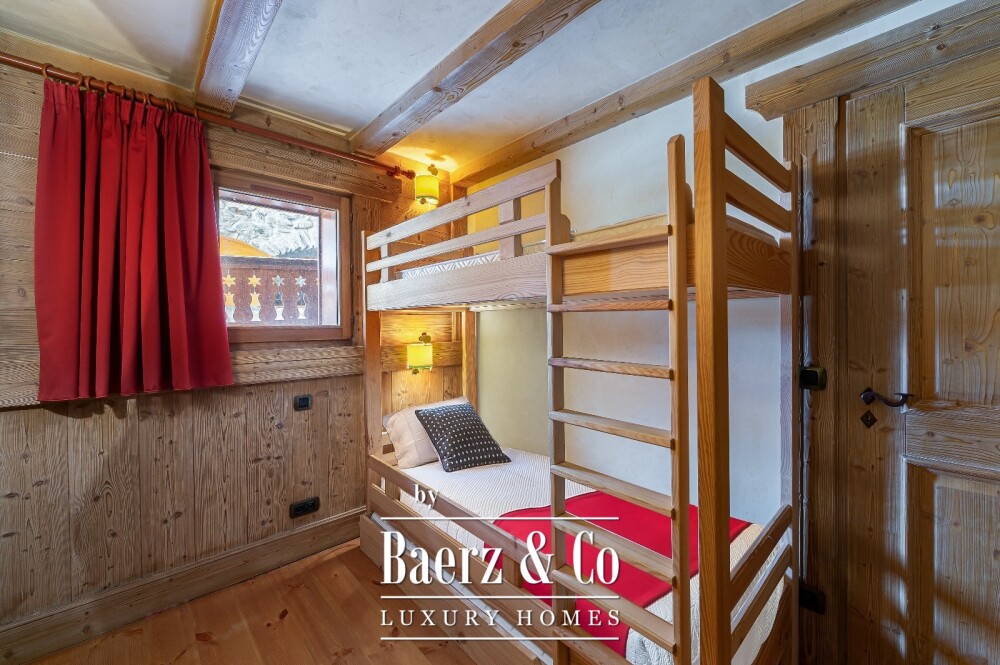 Charming Savoyard Chalet in Méribel Village image