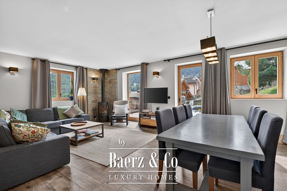 Great opportunity in Les Allues, 2 south-facing houses image