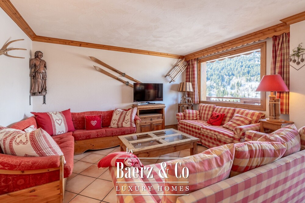 4-bedroom apartment + cabin, close to shops image