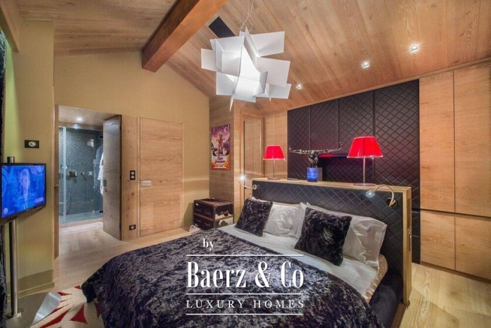 Chalet - Resort center image