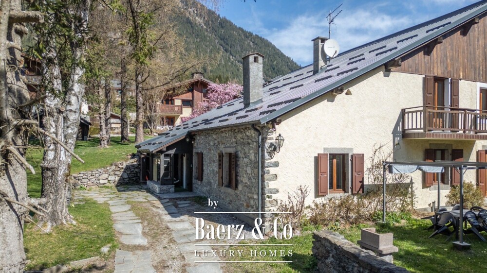 6-Room country house in Chamonix image