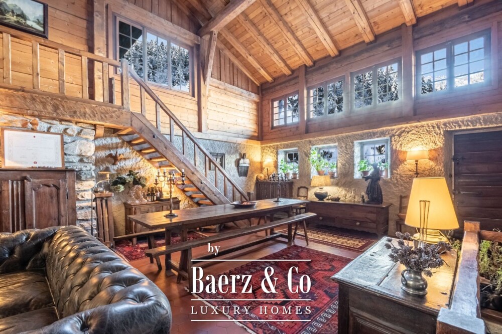 Historic farmhouse 6 bedrooms image