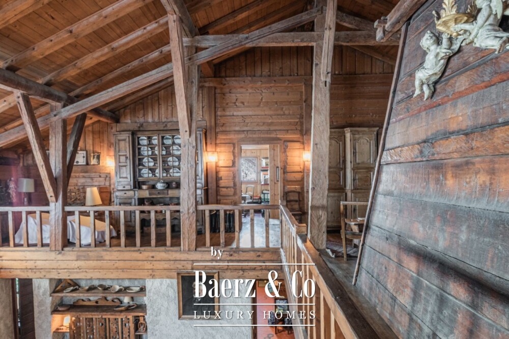 Historic farmhouse 6 bedrooms image