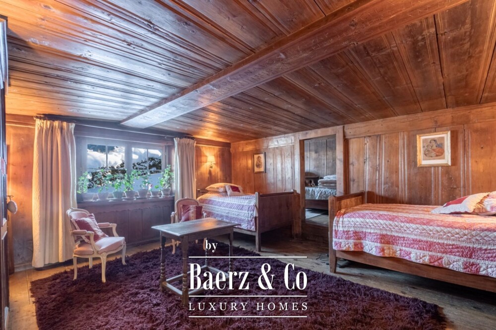 Historic farmhouse 6 bedrooms image