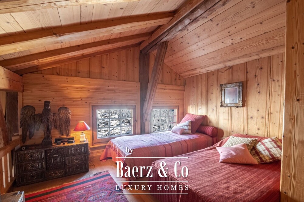Historic farmhouse 6 bedrooms image