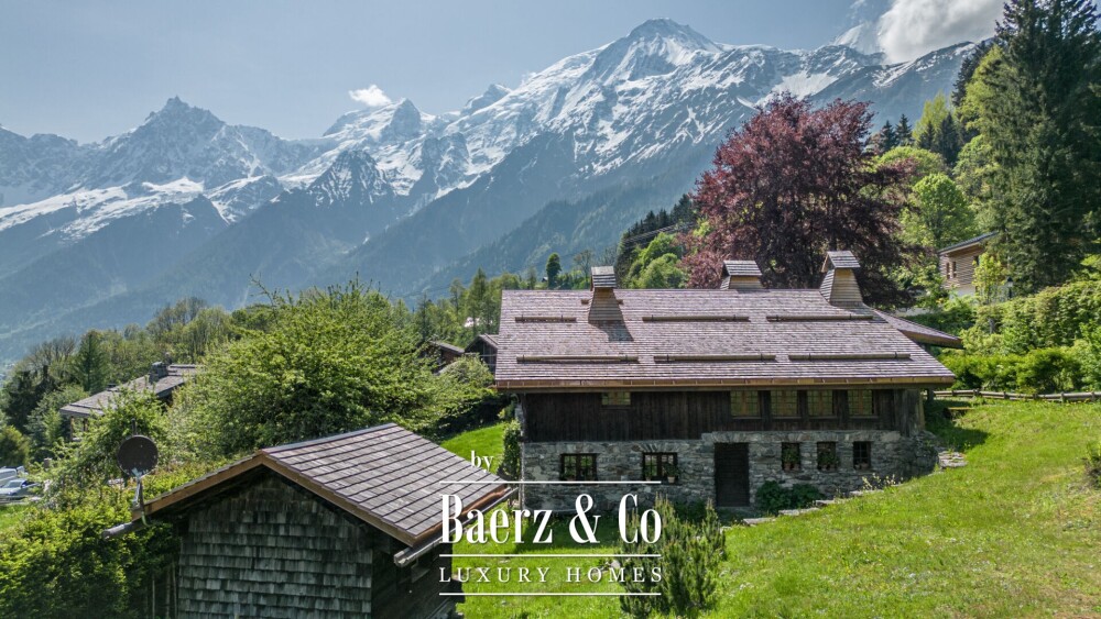 Historic farmhouse 6 bedrooms image