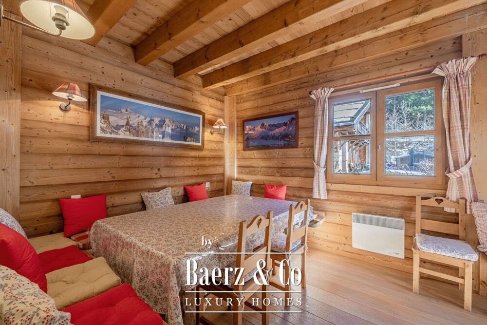6-BEDROOM CHALET - IN THE HEART OF THE TINES VILLAGE image