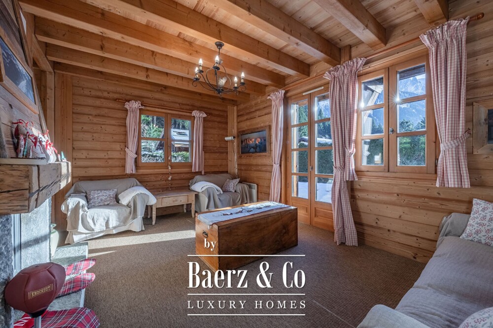 6-BEDROOM CHALET - IN THE HEART OF THE TINES VILLAGE image